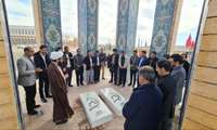 همزمان با دومین سالگرد تدفین شهدای گمنام دانشگاه گناباد، مزار و آرامگاه این شهیدان غبار روبی و عطرافشانی شد. 
